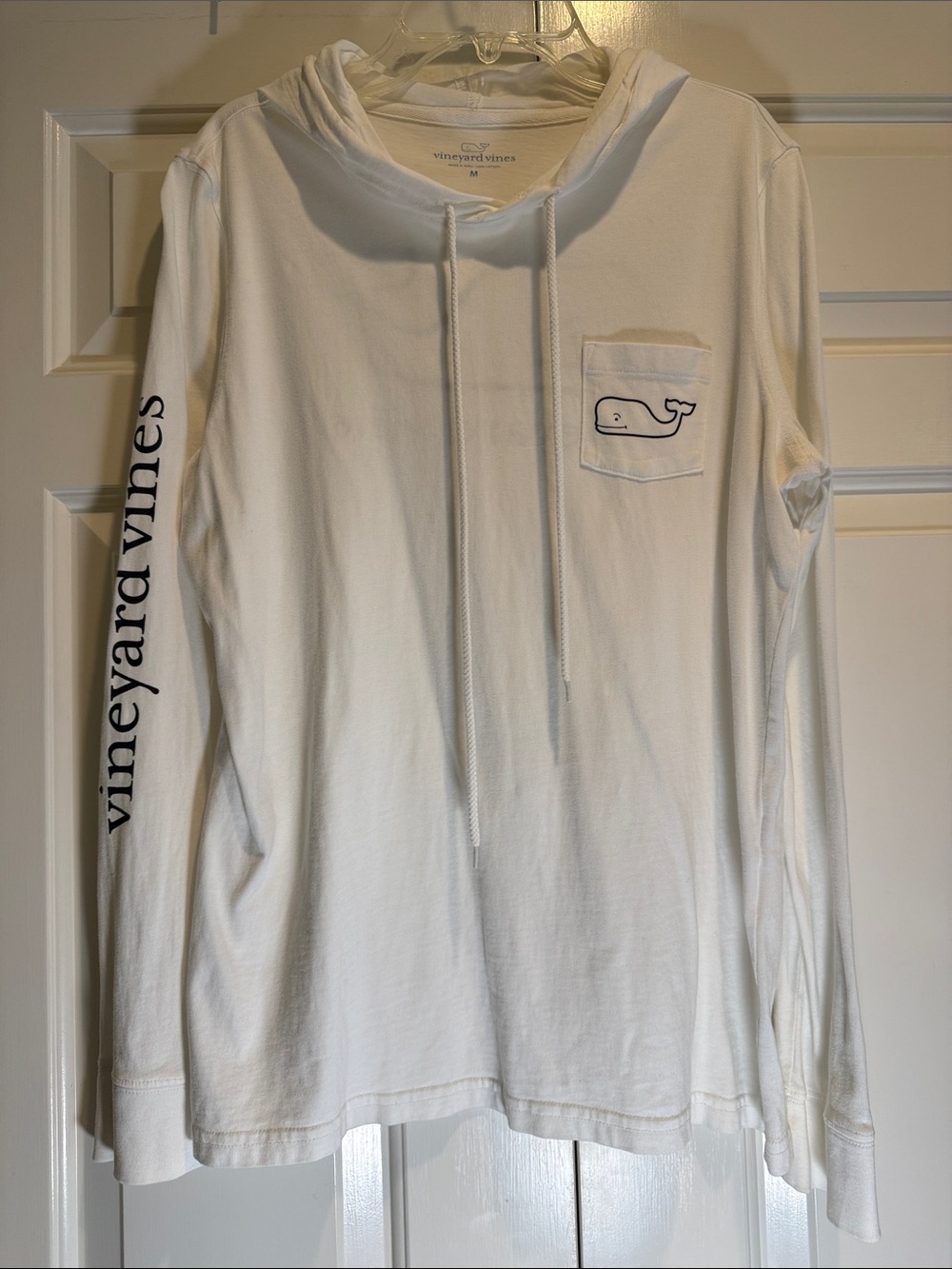 Vineyard Vines Women’s White Hoodie Tee with Whale Pocket Size M - Picture 3 of 6
